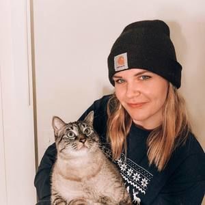 Meet your Posher, Chloe